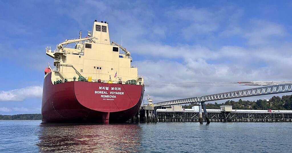 On Washington coast, a case of fuel exports vs. habitat protection