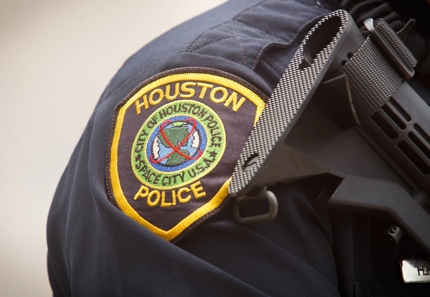 ICE warrants were central to Abbott’s immigration dispute with Texas cities. Here's how they work.