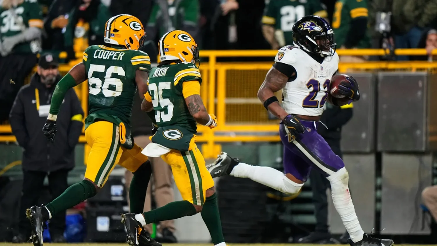 It’s a simple call: Give Henry the ball