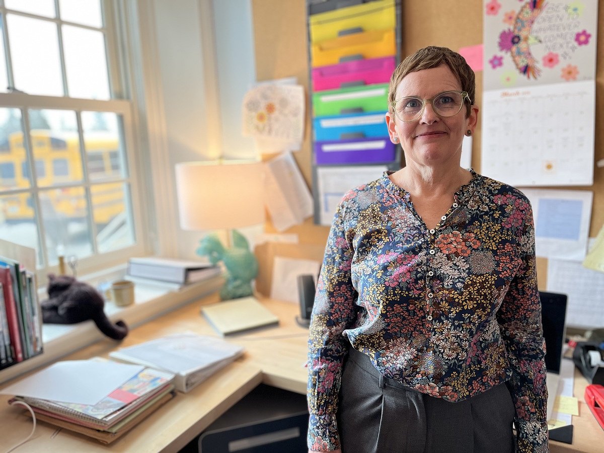 As enrollment declines, Islesboro wants to recruit more mainland students