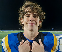 Jacob Vetter blocks potential game-winning FG in final seconds to lead Johnsburg past Addison Trail