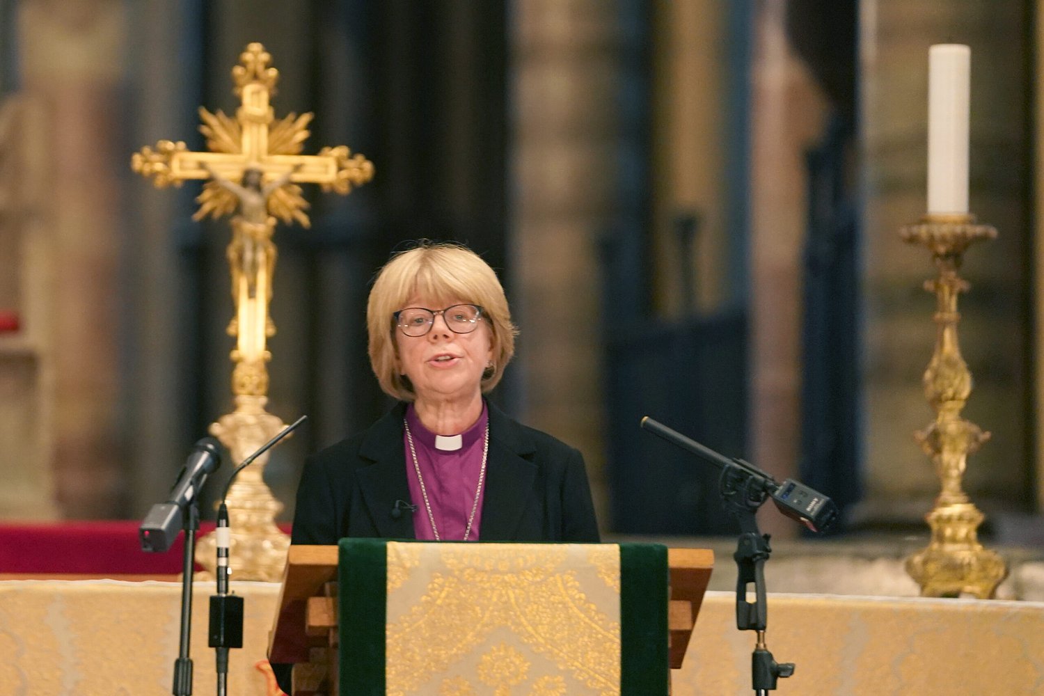 Sarah Mullally named the first female Archbishop of Canterbury