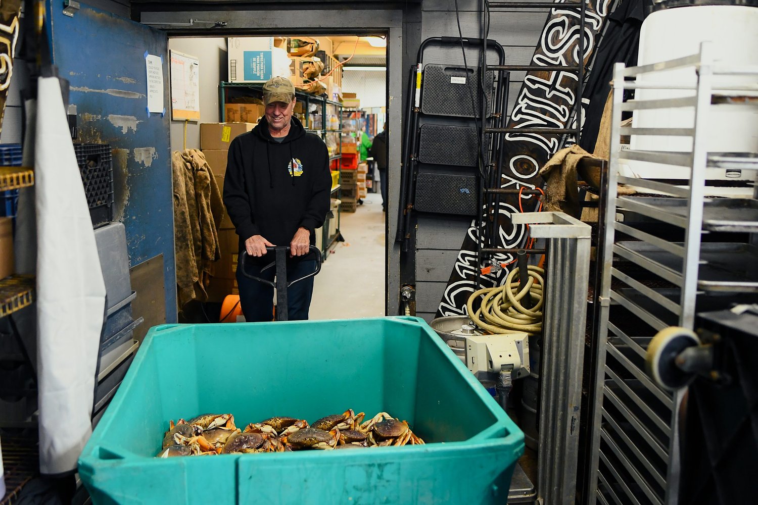 Your guide for cracking into Oregon's Dungeness crab season