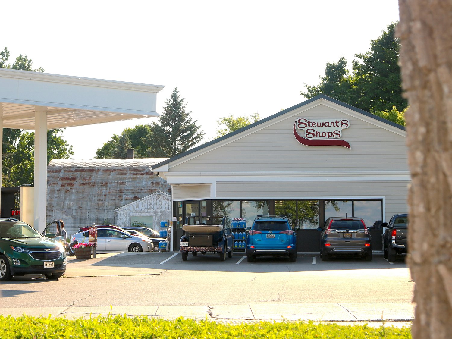 Man humorously reviews coffee from Stewart’s Shops: ‘Be in or on your way to the bathroom’