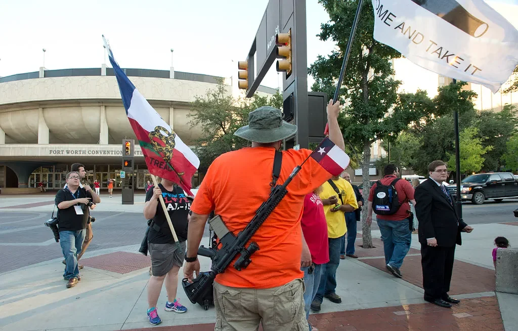 Judicial conduct ballot proposal would expand Abbott’s growing influence over courts