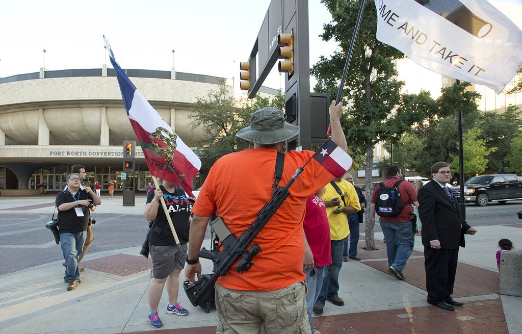 Judicial conduct ballot proposal would expand Abbott’s growing influence over courts