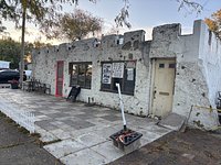 Keely’s Castle revives iconic Ottawa hot dog spot on Main Street