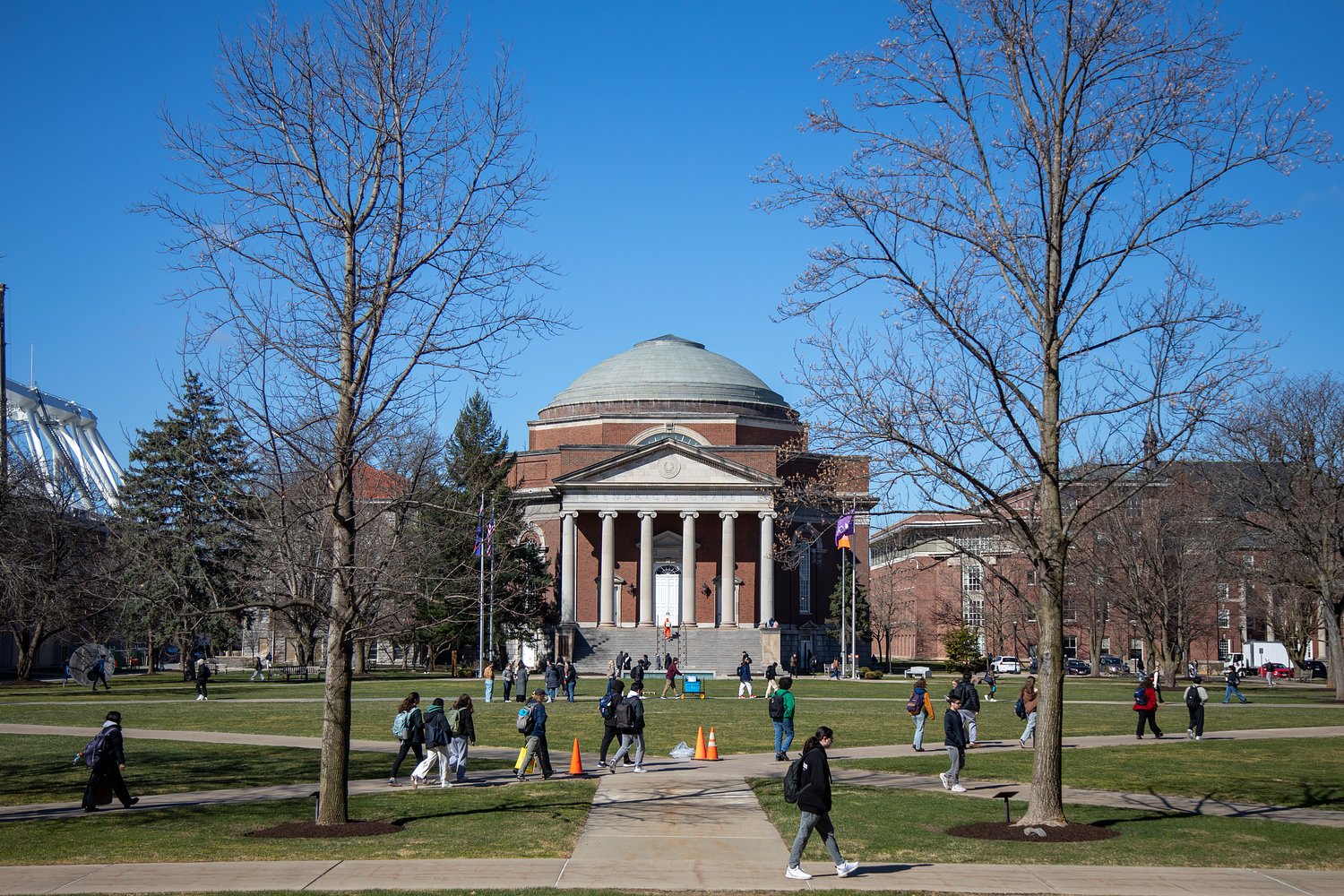 Syracuse University issues financial warning as admissions slump: We’re in the red