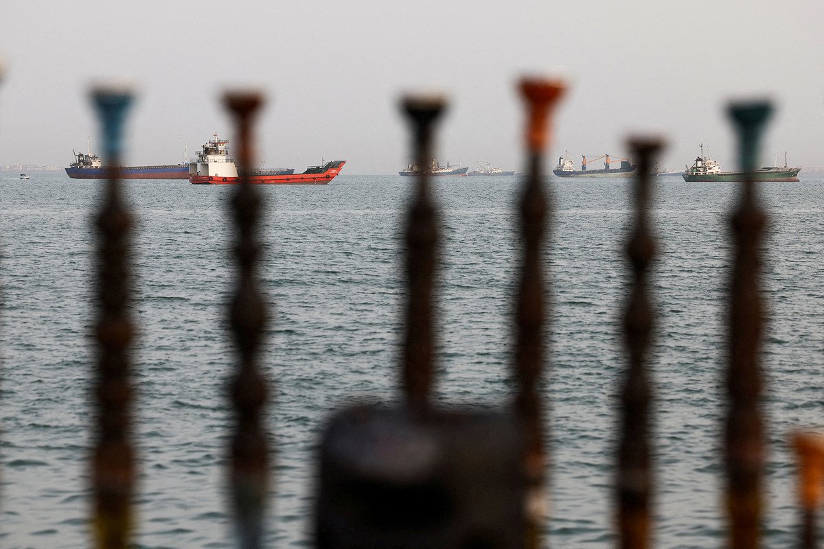 Trump says Iran deal is 'largely negotiated,' would reopen Strait of Hormuz