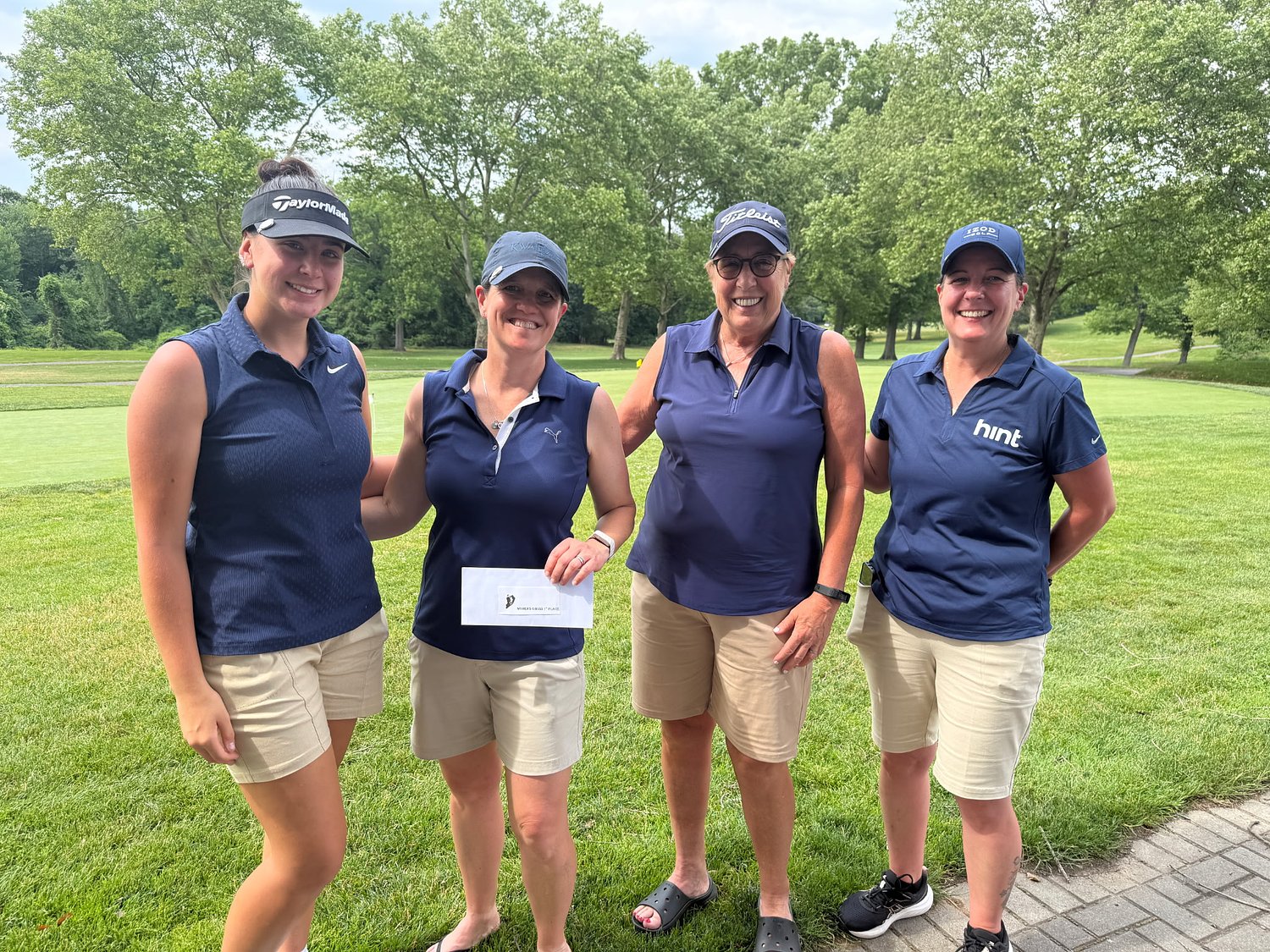 SIWGA Captain and Her Crew Tournament crowns gross and net champions at LaTourette