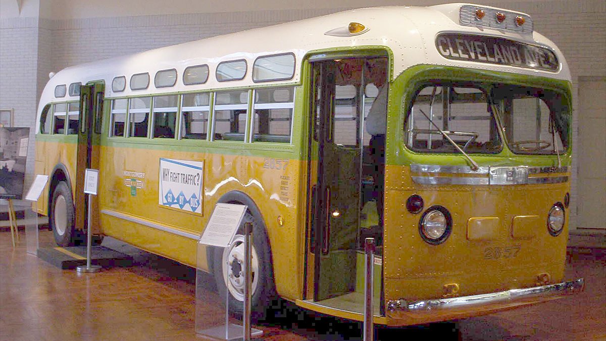 1955: Montgomery Bus Boycott begins