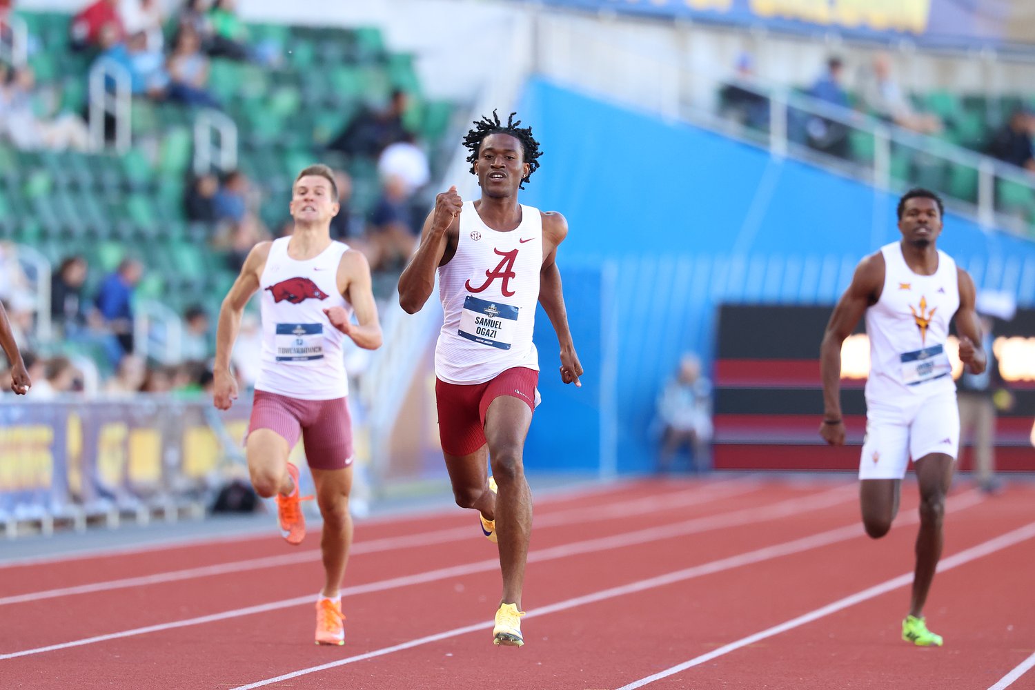 Alabama track star wins national championship in 400m, shatters college record