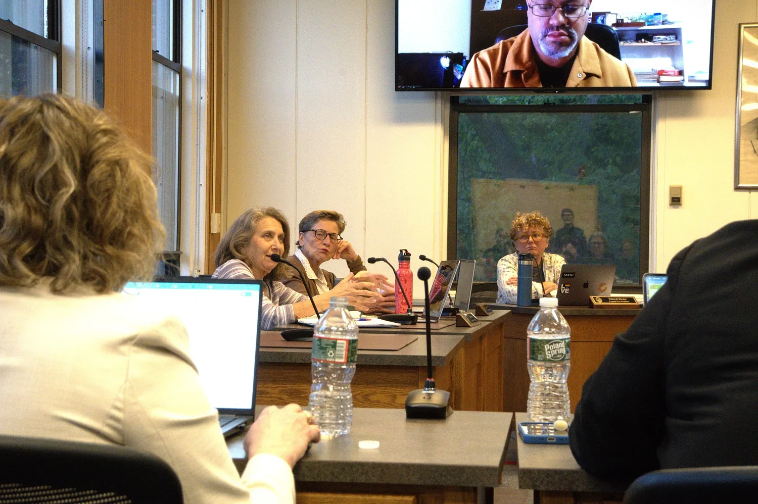 Northampton council advances JFK school roof repair amid debate over School Committee oversight